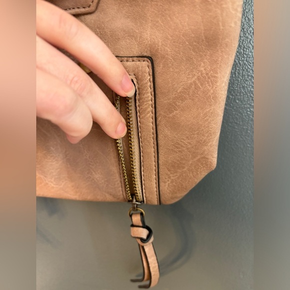 Antik Kraft Shoulder Bag - Picture 4 of 14